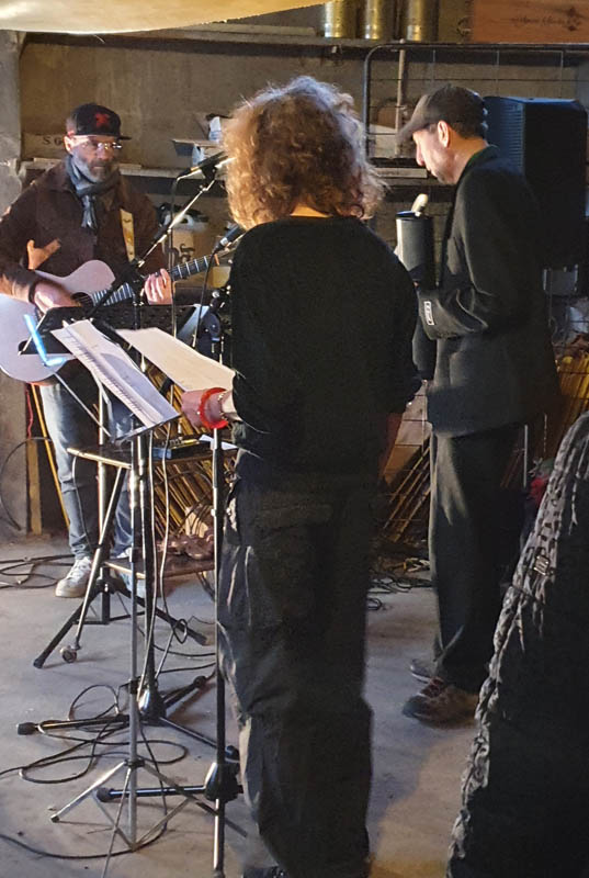 Olah Hund & Damien Jordan